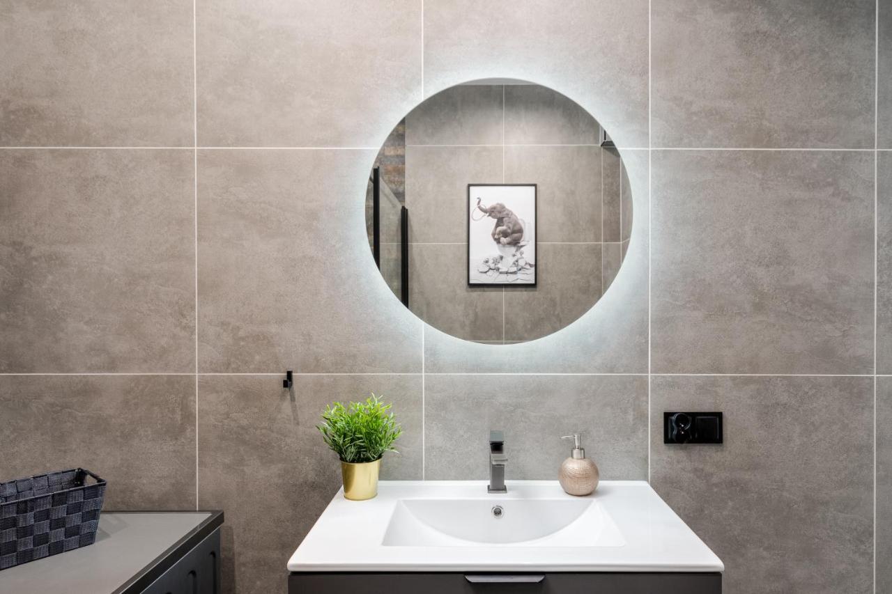 Basztowa Apartments By Vsi Cracovia Esterno foto