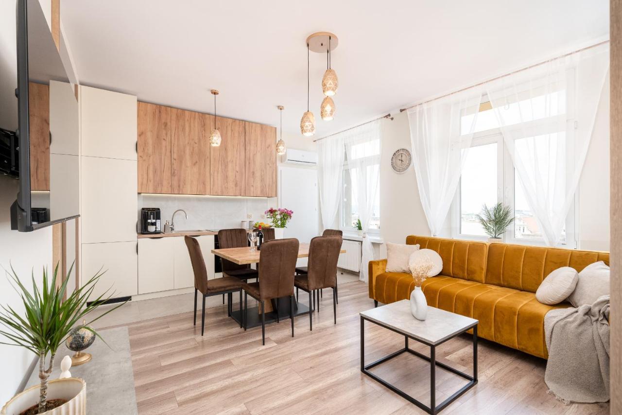 Basztowa Apartments By Vsi Cracovia Esterno foto